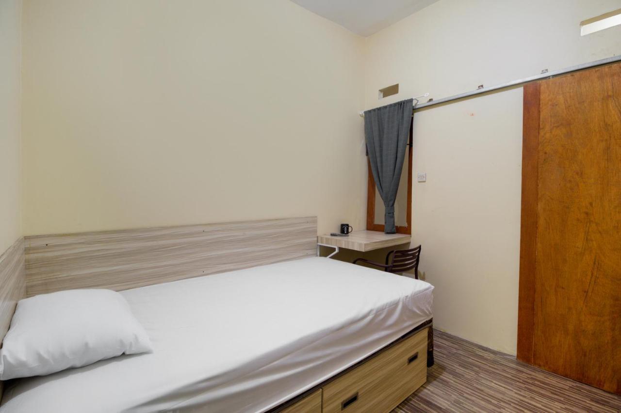 Oyo Life 3149 Guest House Ppli Bandung Luaran gambar
